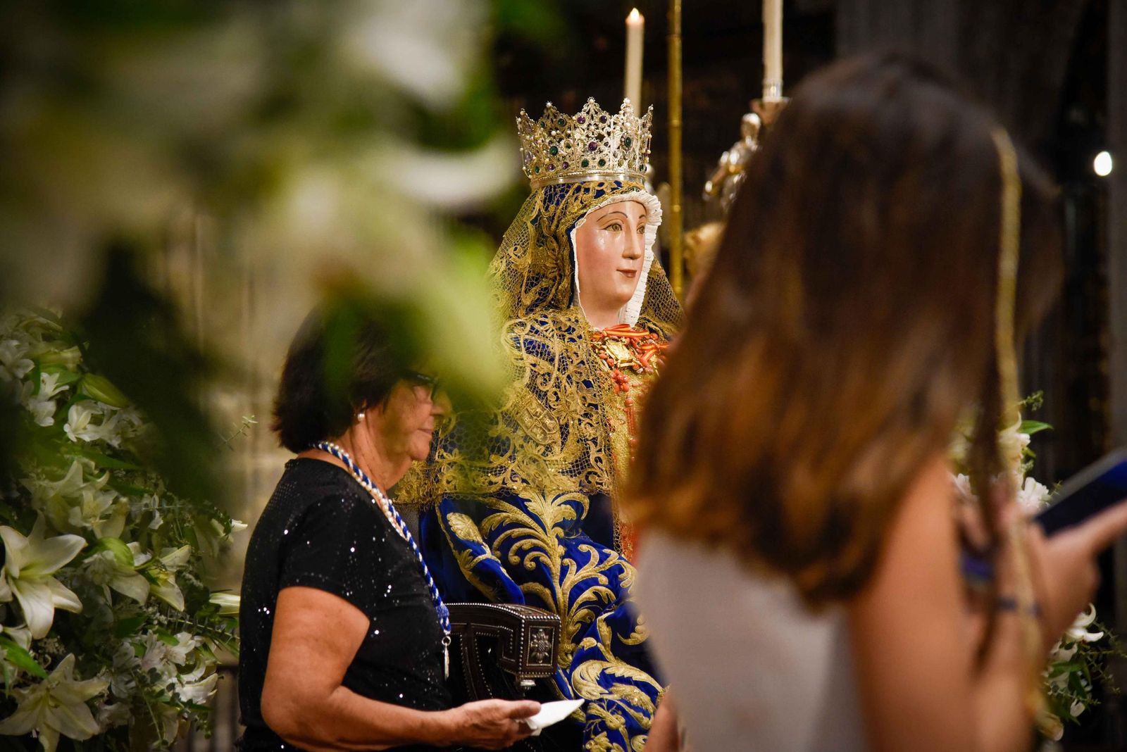 Besamanos de la Virgen de los Reyes