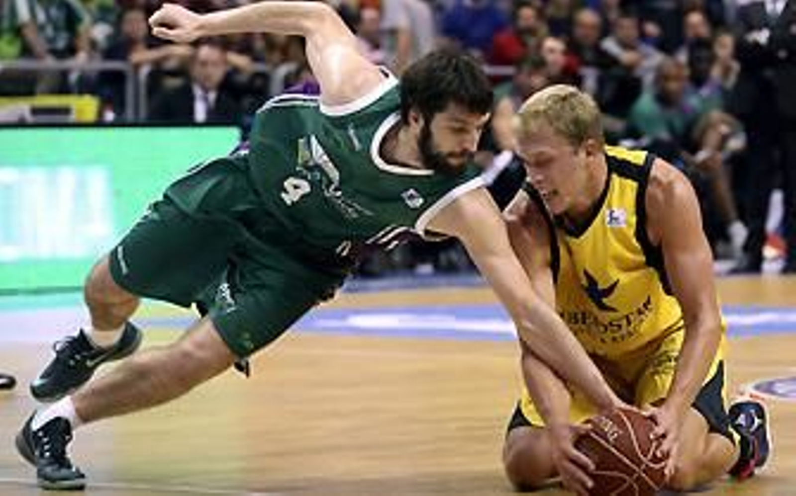 Vuelta al carril bueno (84-68)