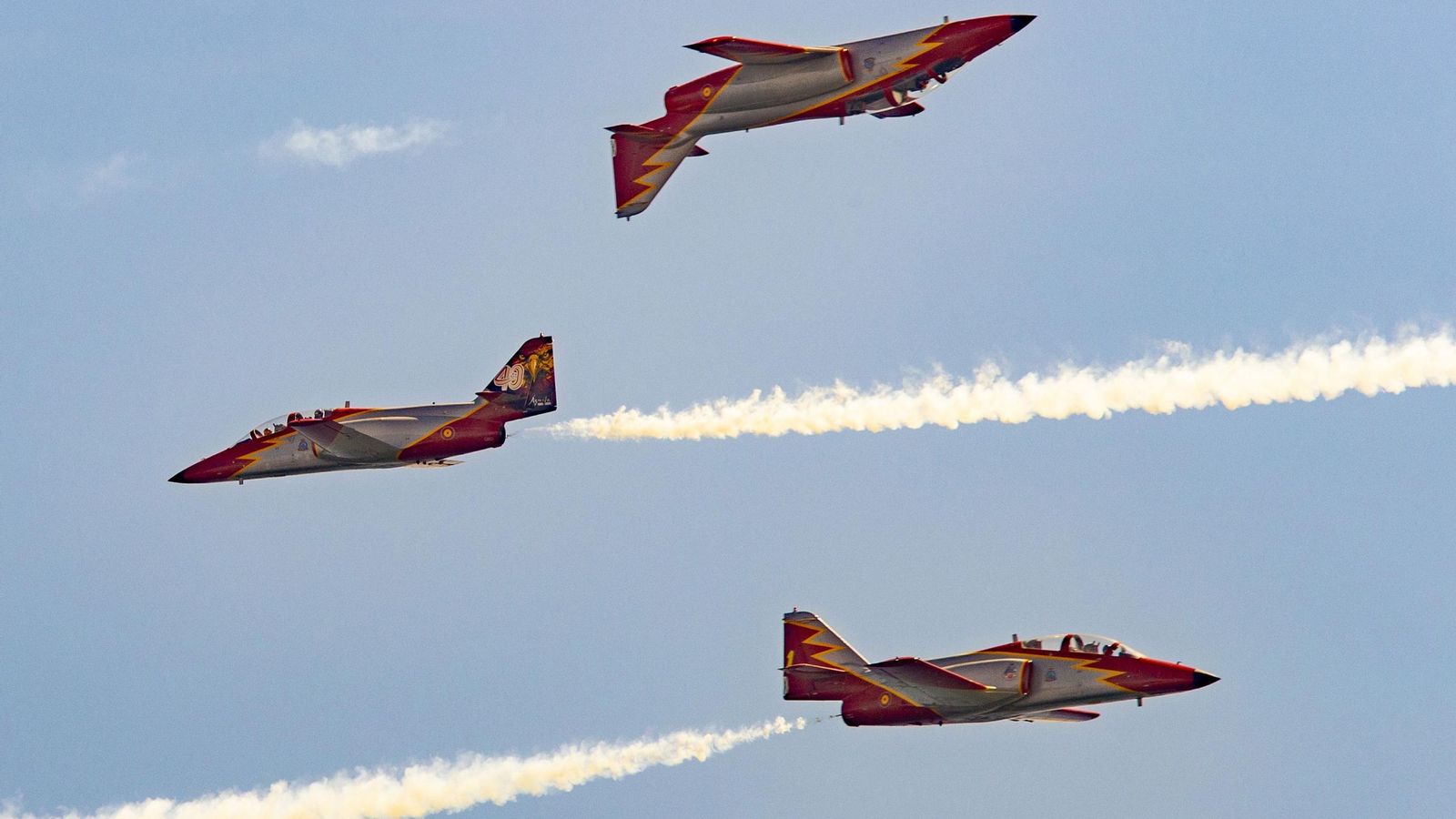 Acrobacias de la Patrulla Águila