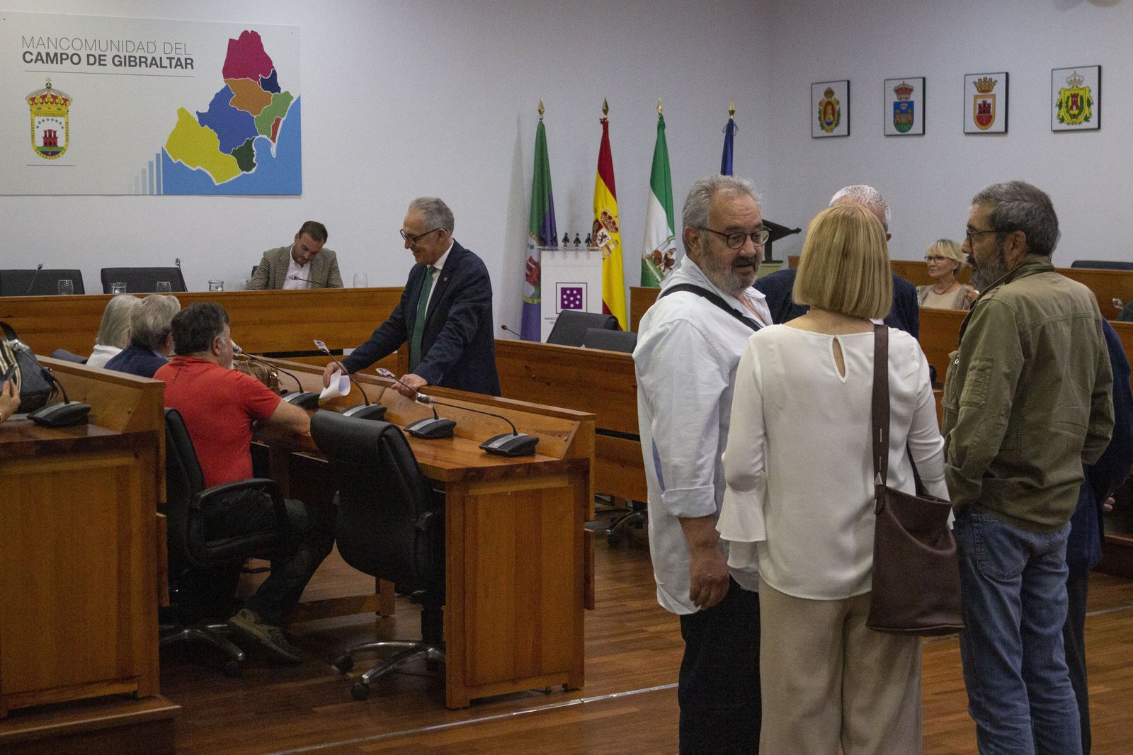 Fotos de la presentación del libro 'La imagen de Gibraltar y su Campo (II). De 1800 a 1850'.