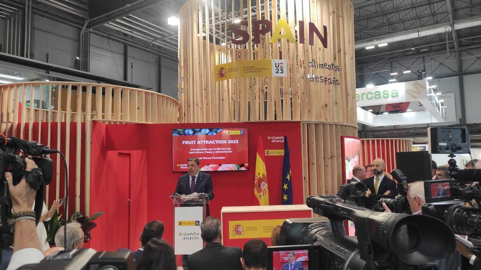 La presencia de Huelva en el primer día de Fruit Atracttion, en imágenes