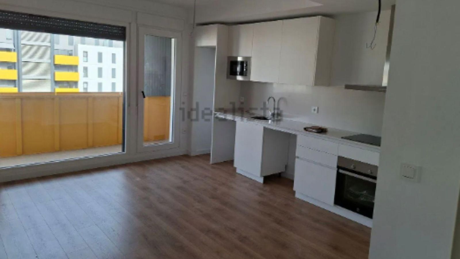 Piso para alquilar en la calle Juan Carlos Aguilar Moreno, por 1.000 euros