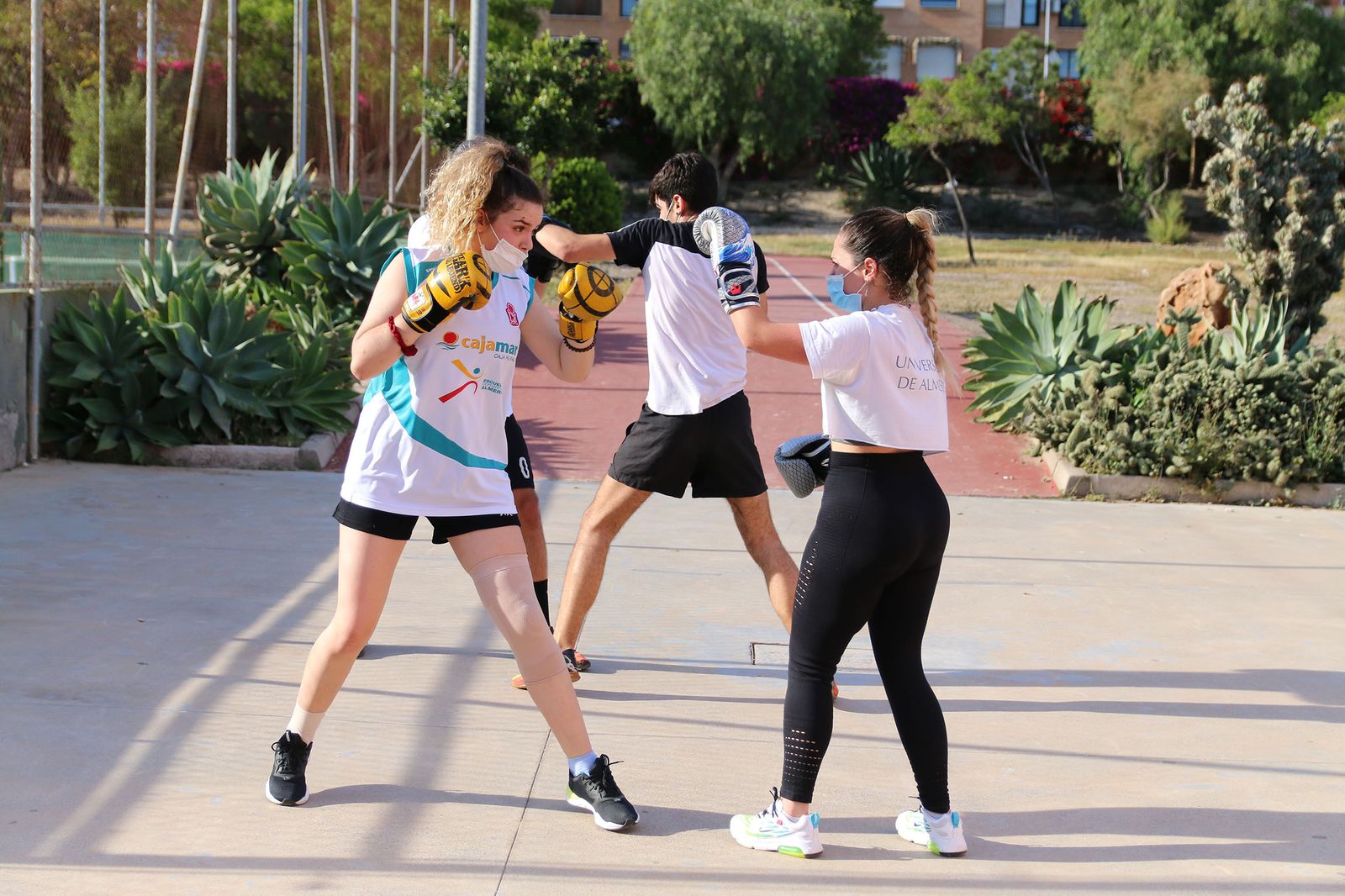 Fotogalería del entrenamiento del Almería Boxing.