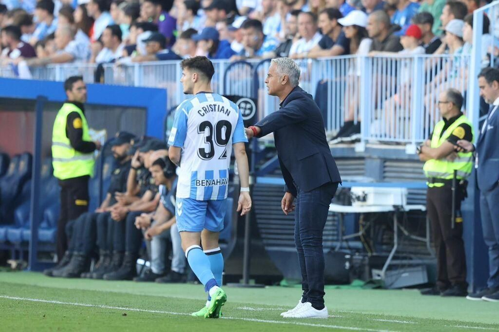 Pellicer dando indicaciones a Cristian.