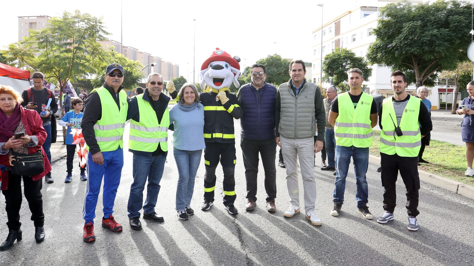 La carrera infantil ‘Bomberos Jerez’ vuelve a ser todo un éxito de solidaridad y fiesta
