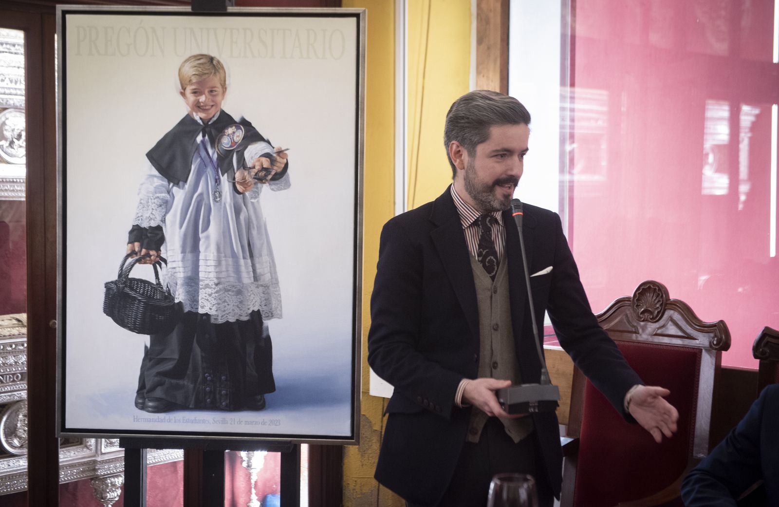 Imágenes de la presentación del cartel universitario de la Hermandad de los Estudiantes