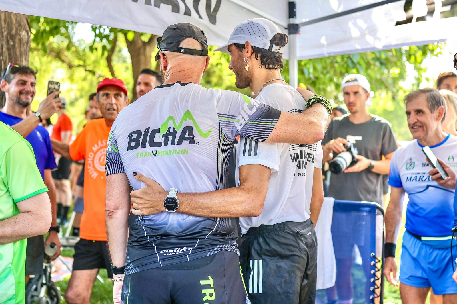 Encuéntrate corriendo por Granada junto al influencer Pitufollow y su 'Proyecto 50-50-50'