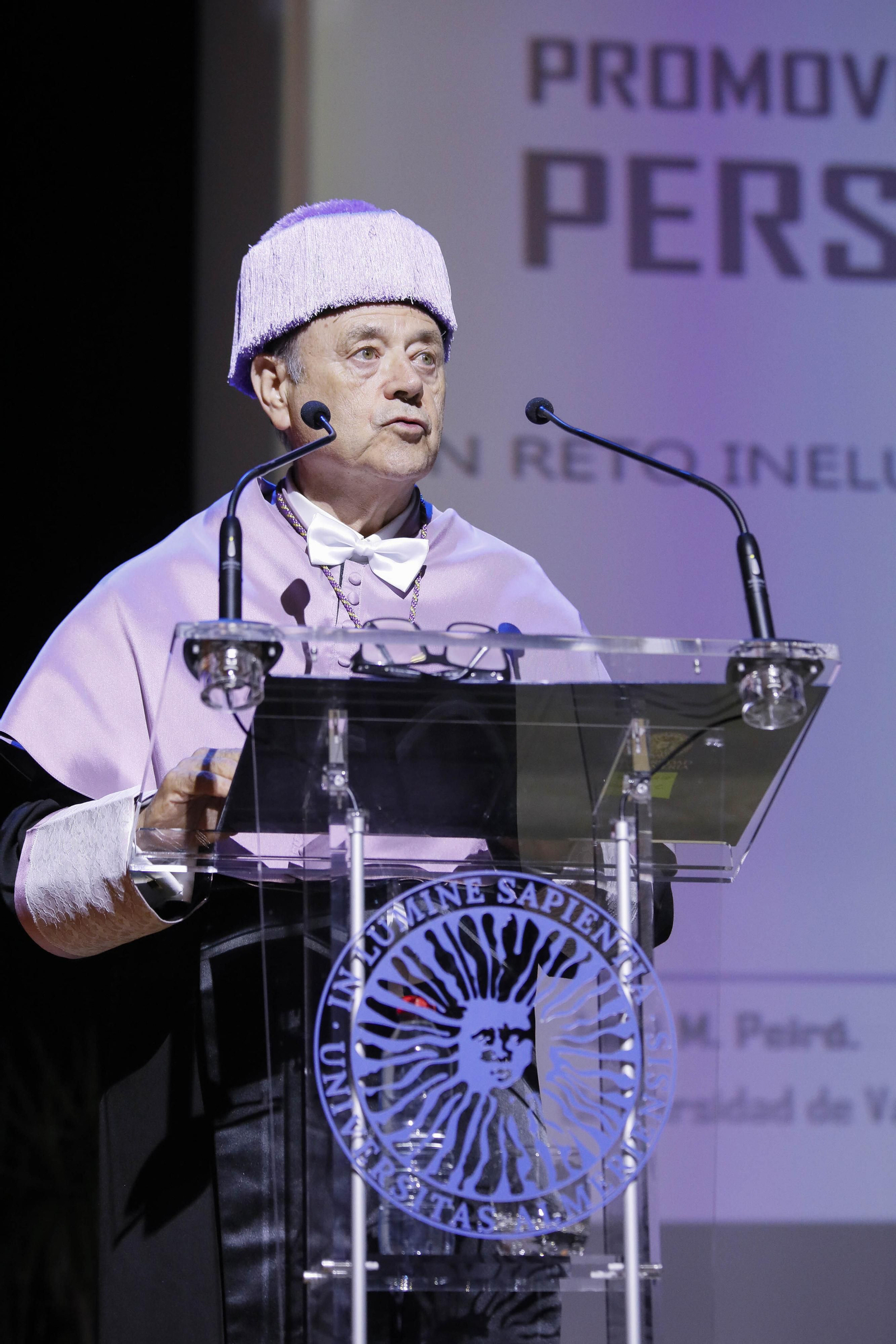 El doctor José María Peiró Silla es investido Doctor Honoris Causa por la UAL, en imágenes