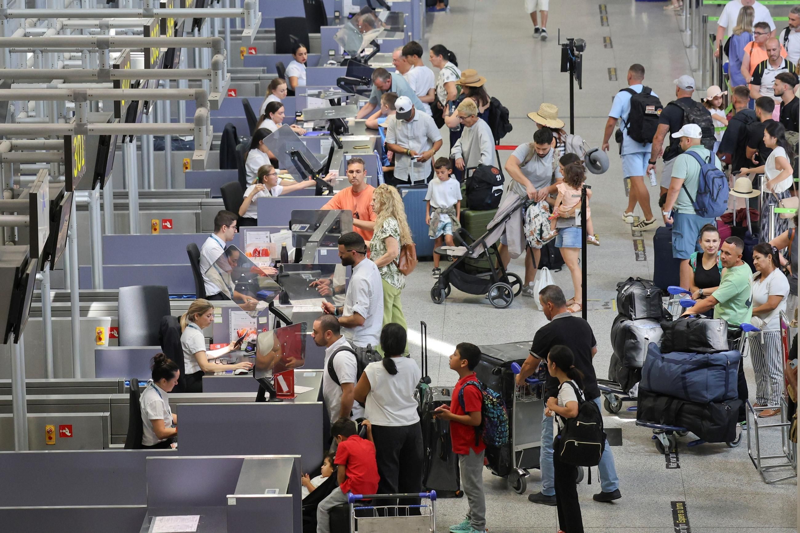 El aeropuerto de Málaga cierra el mejor agosto de su historia, con casi 3 millones de pasajeros