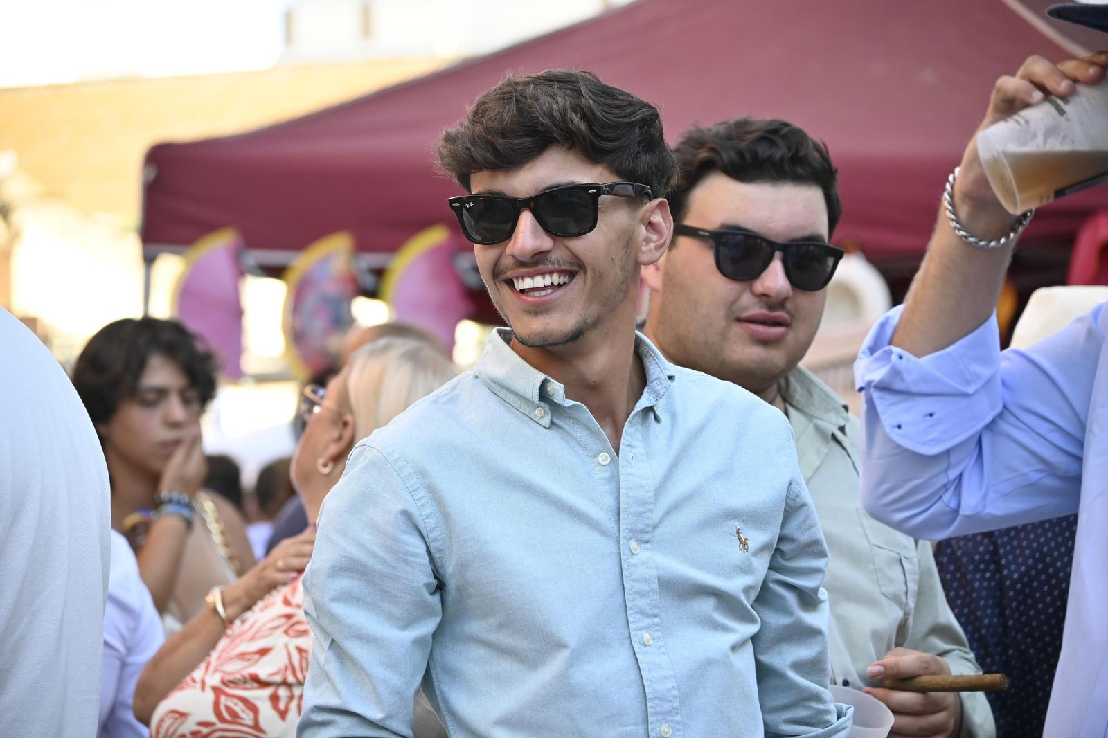 Imágenes de ambiente en el cuarto día de toros en Huelva