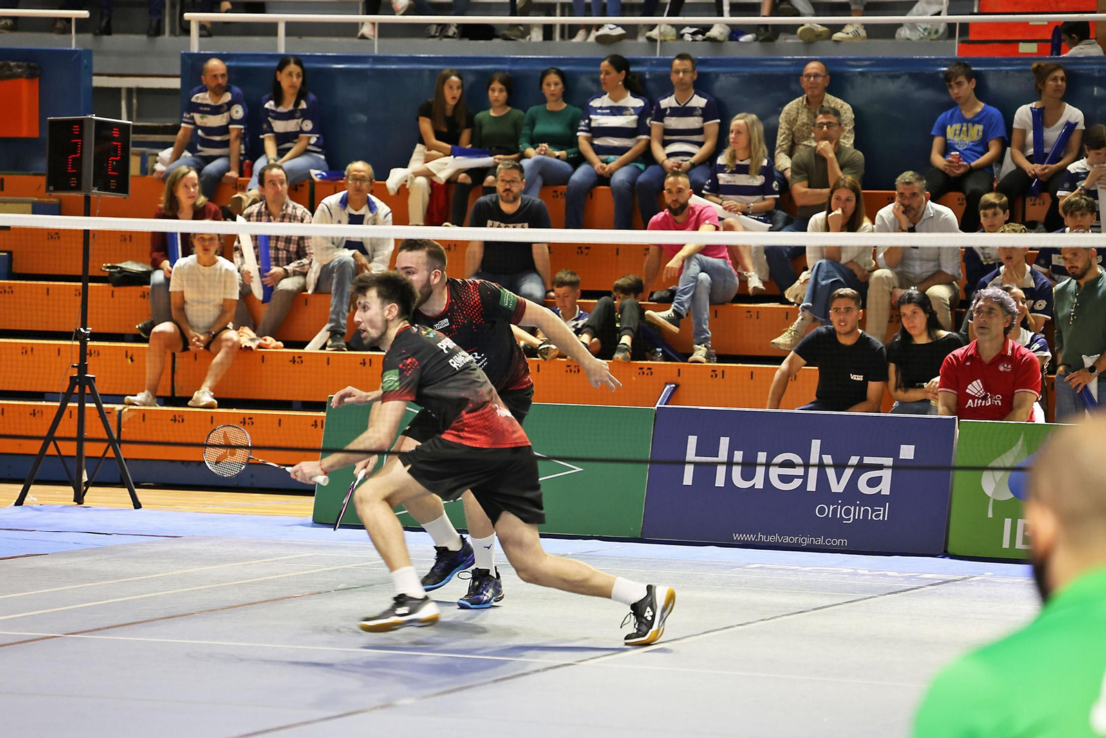 Imágenes de la final de liga de bádminton entre el IES La Orden y La RInconada