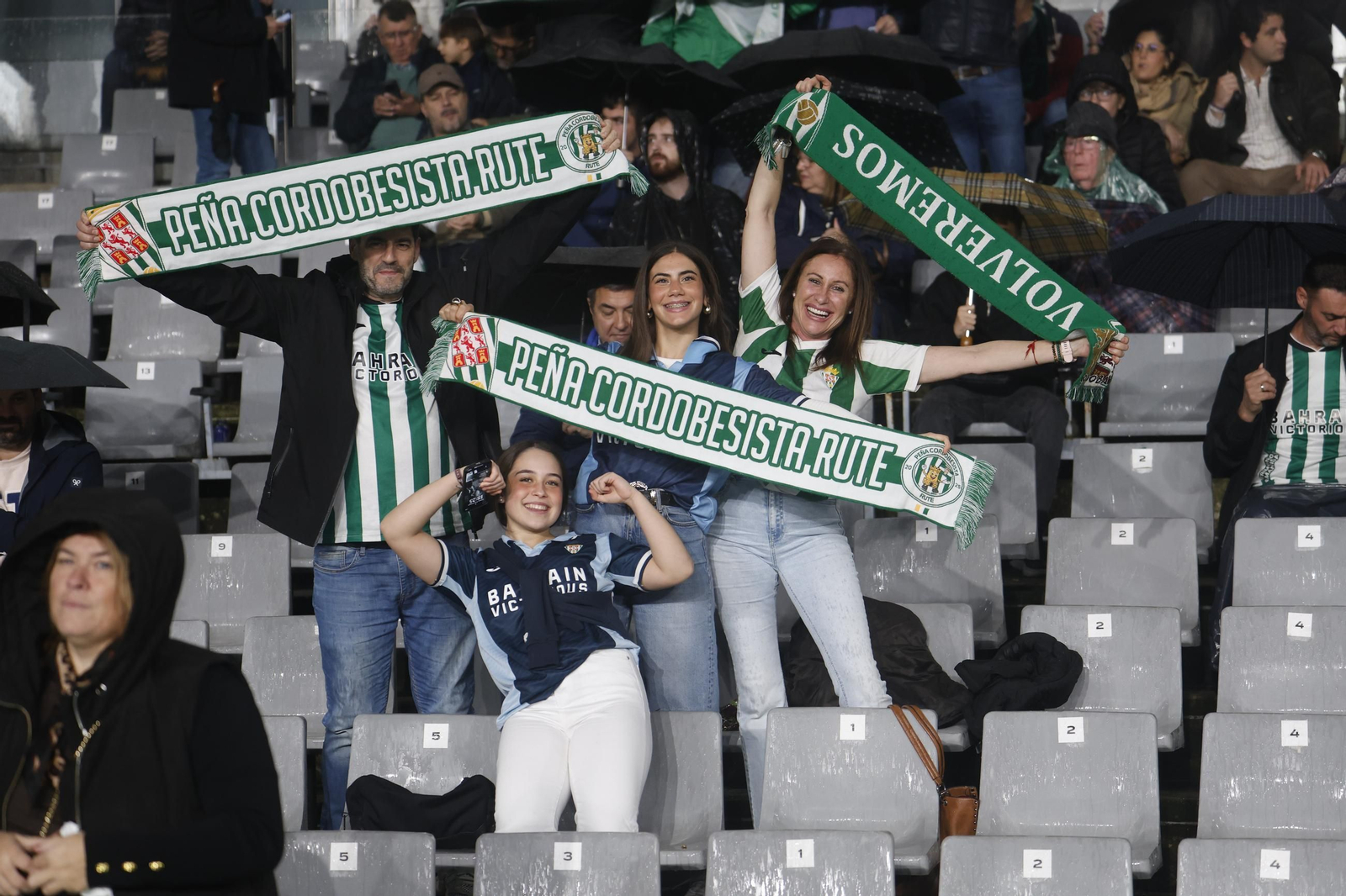 Las mejores fotos del ambiente en El Arcángel para el Córdoba CF - Deportivo