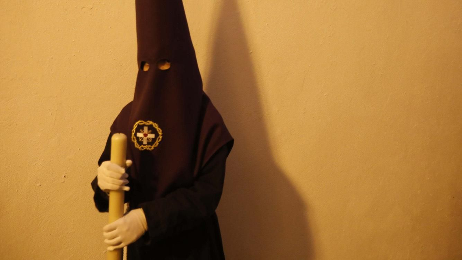 Las imágenes del Miércoles Santo en Tarifa: El Consuelo