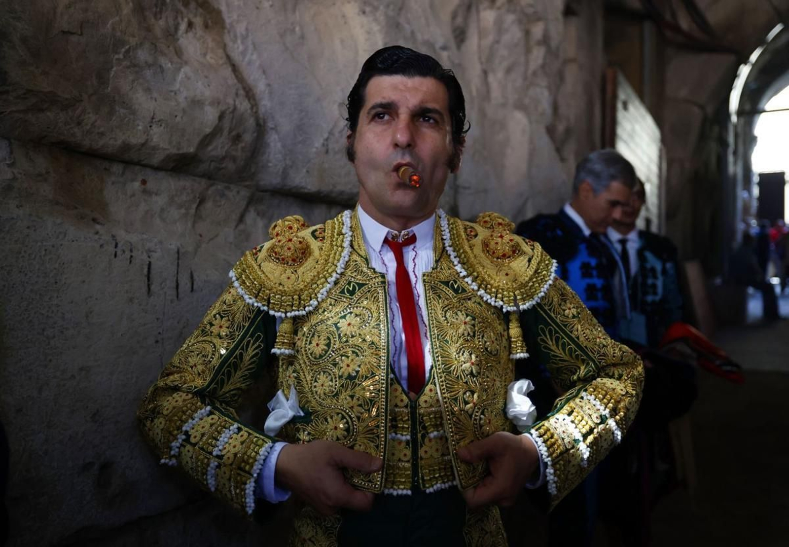 Morante con su inseparable puro, el mismo que le recomendó fumarse Roca "despacito"...