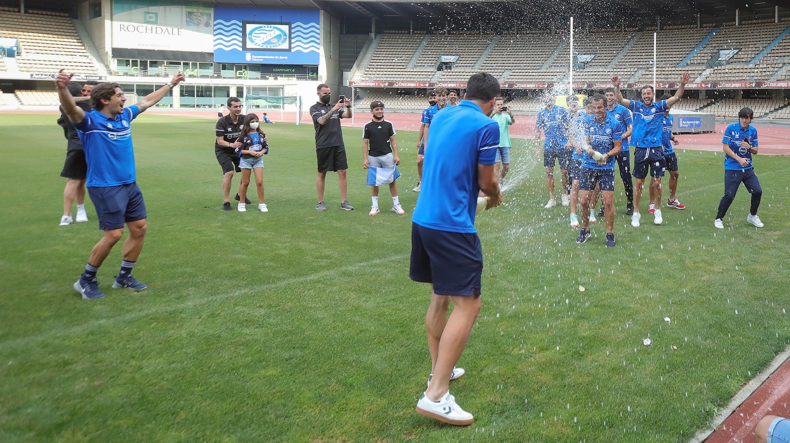 Fiesta del ascenso del Xerez DFC en Chapín