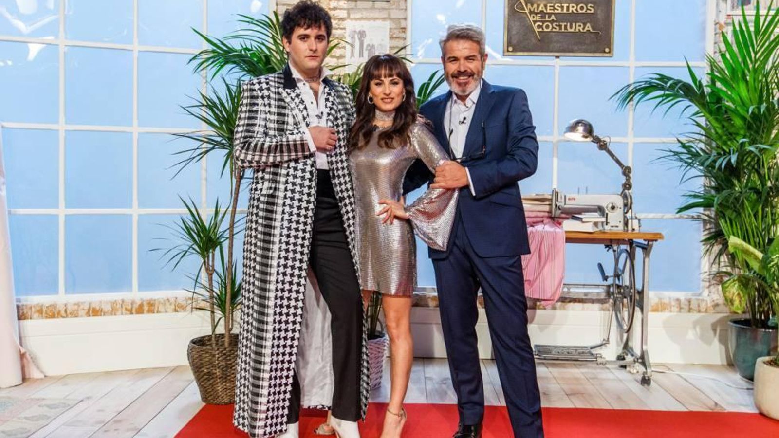 El jurado de 'Maestros de la costura', Palomo, María Escoté y Lorenzo Caprile