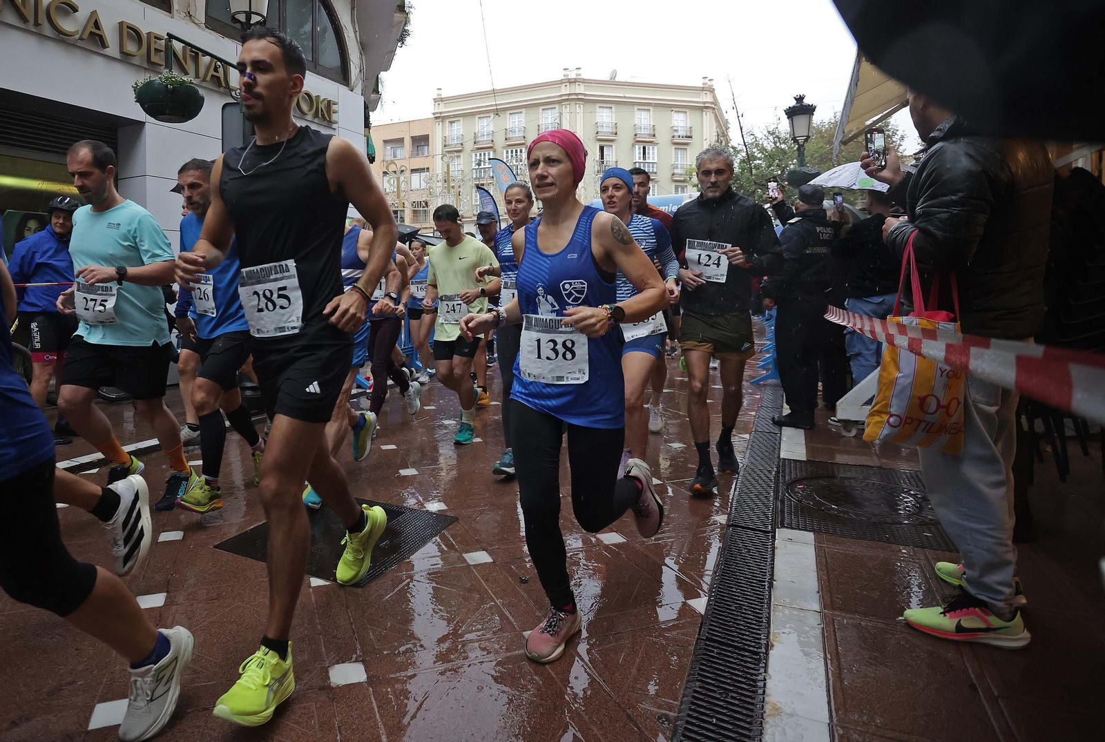 Búscate en las fotos de la XII Carrera Popular de la Inmaculada