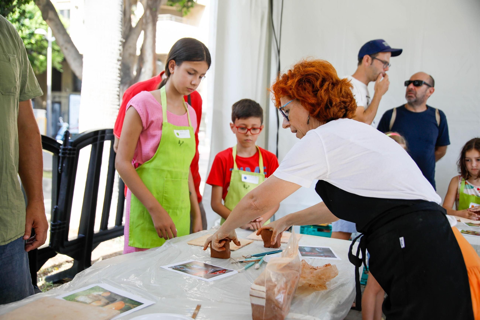Los talleres infantiles de cerámica de 'Alfaralmería', en imágenes