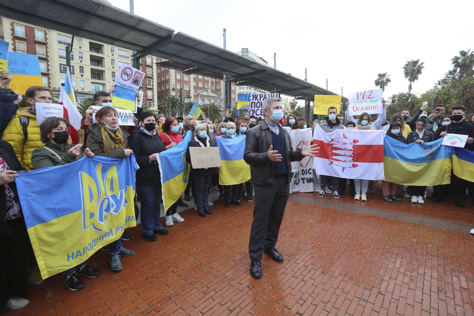 Las fotos de la concentración en Málaga para implorar la paz