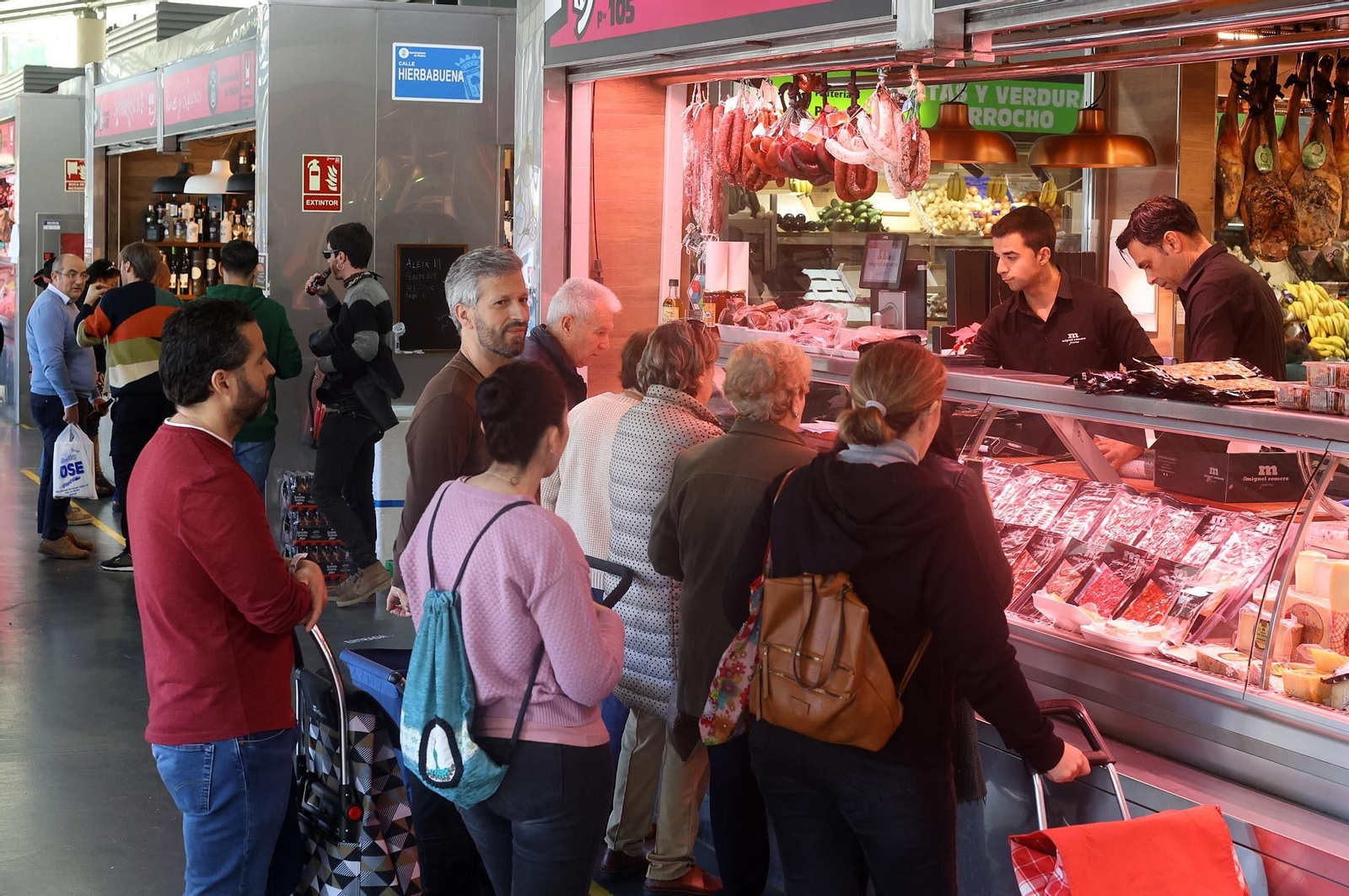 Imágenes del ambiente en la mañana del sábado en Huelva