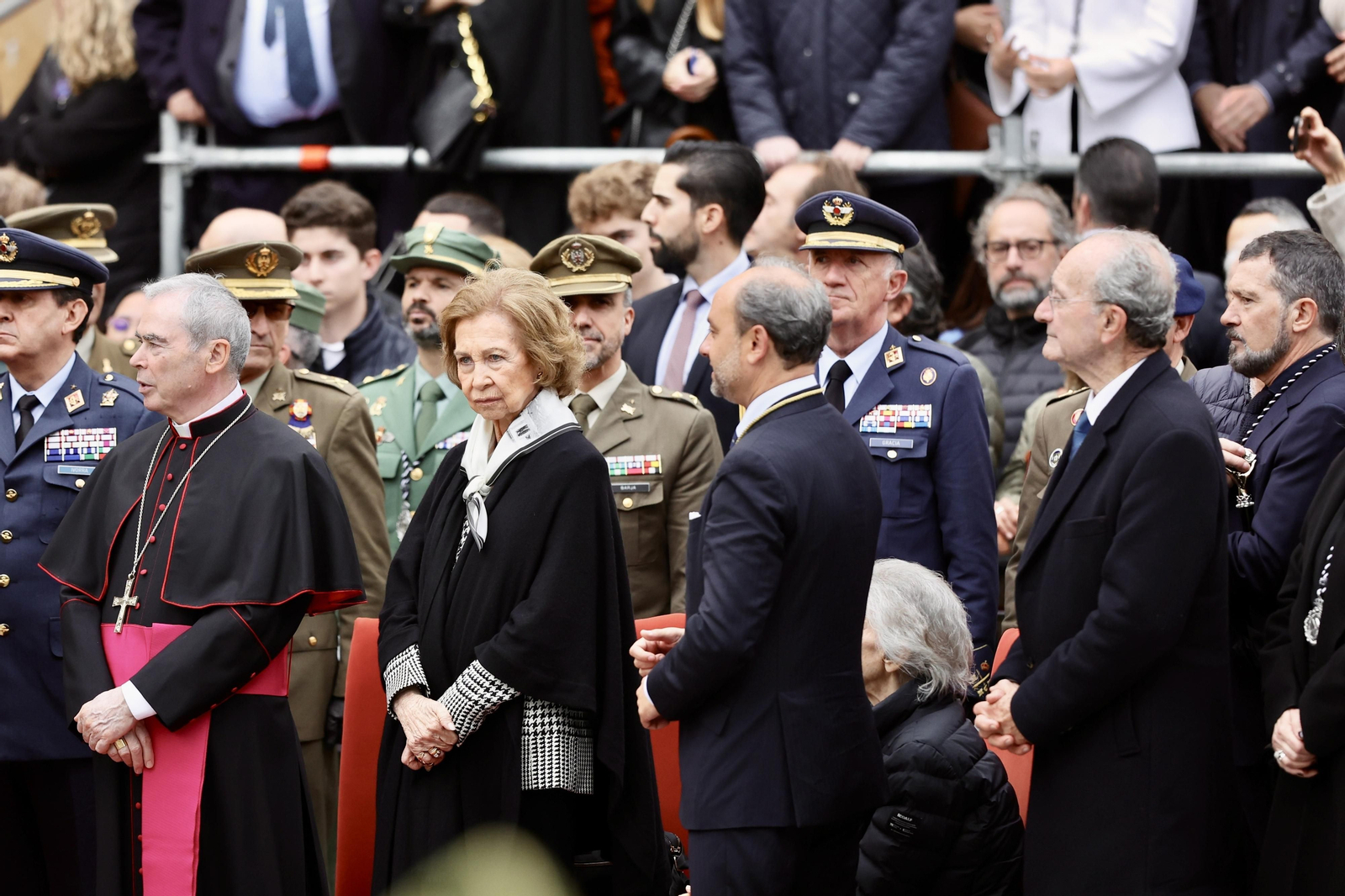 Las fotos de la Legión en el traslado del Cristo de Mena en Málaga este Jueves Santo Las fotos de la Legión en el traslado del Cristo de Mena en Málaga este Jueves Santo