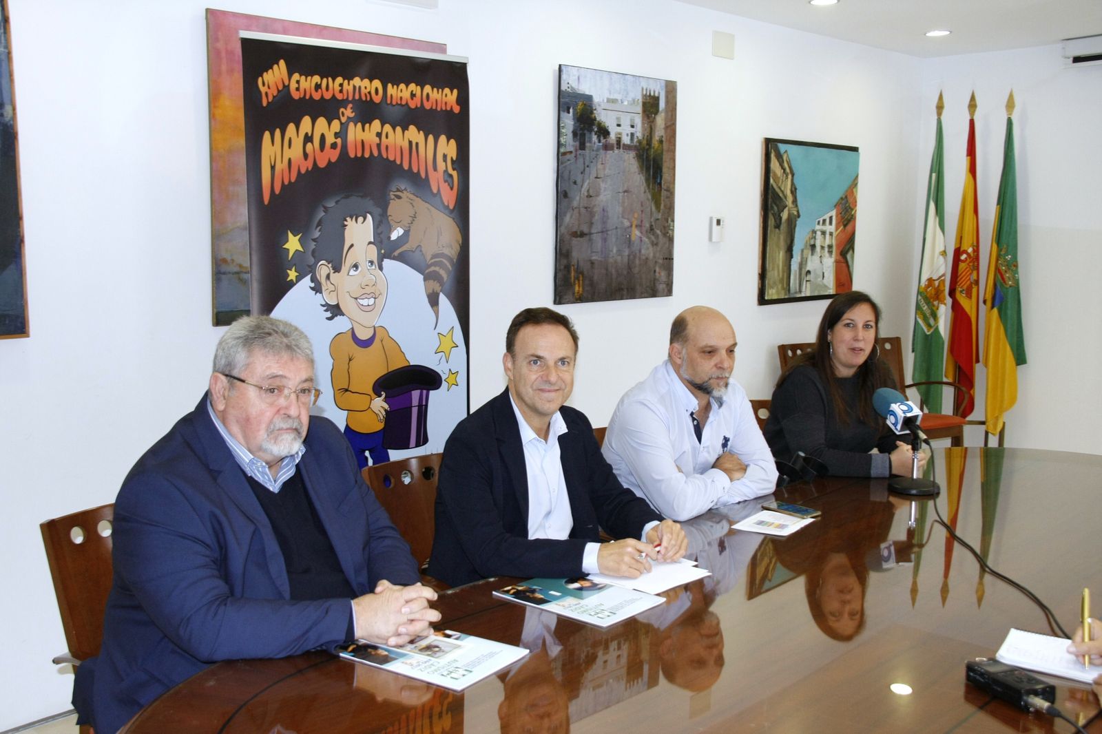 José Sabido, De la Encina, Jaime Peinado y María Eugenia Lara durante la presentación.