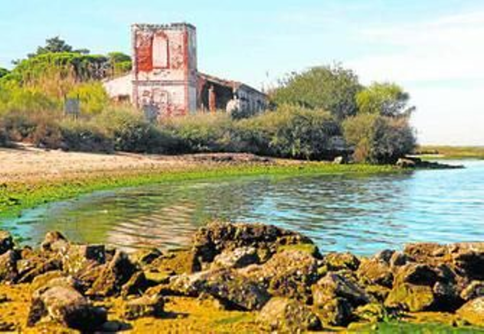 Estado que presentaba hace poco más de un año el complejo de la almadraba de Nueva Umbría.