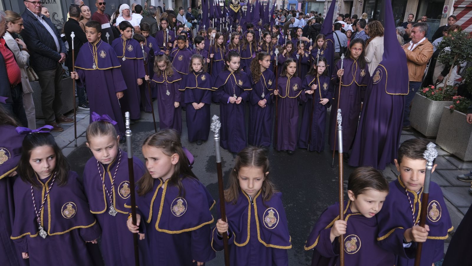 La procesión de Pasión en Almería, en imágenes