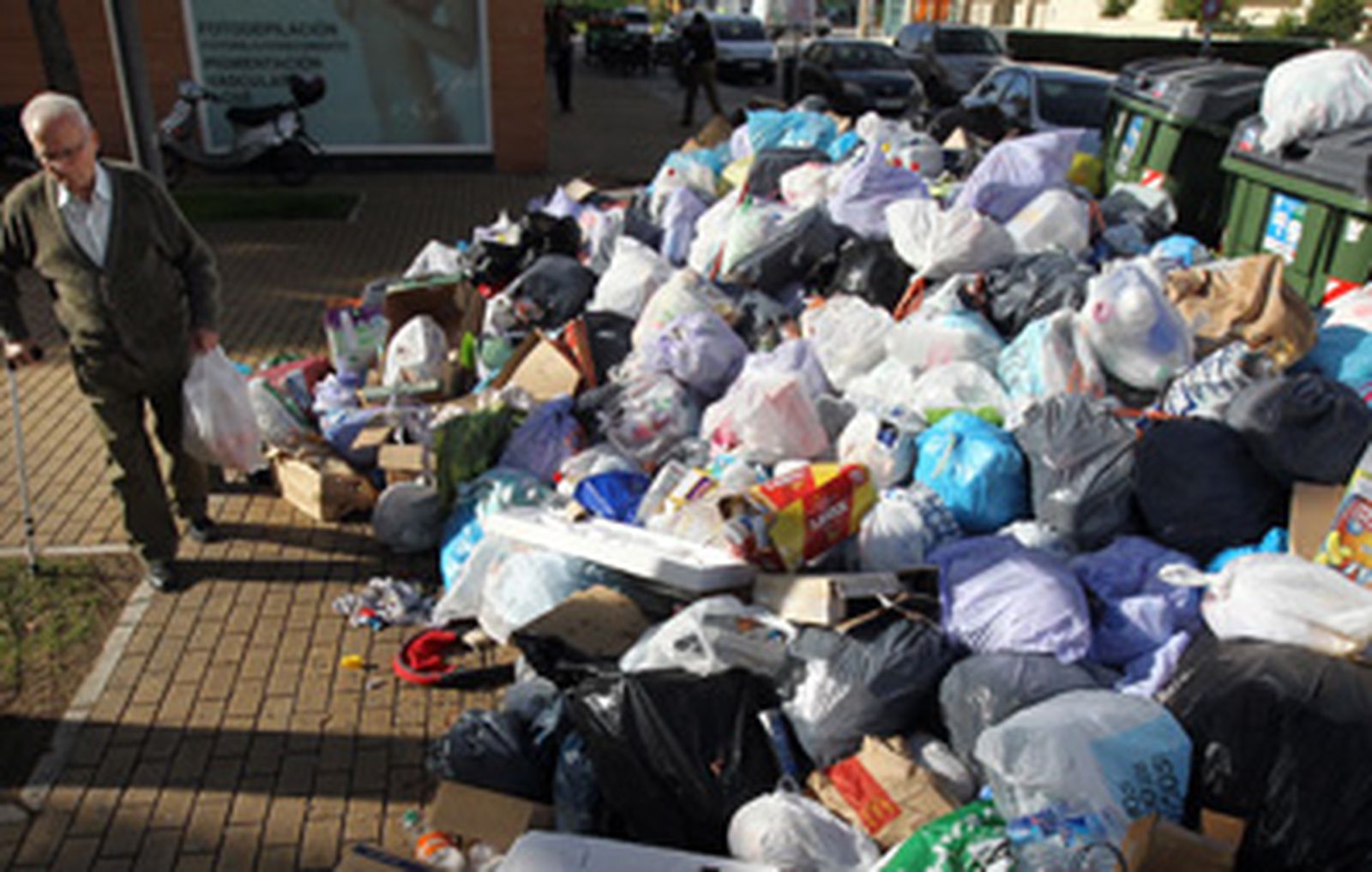 La Junta asegura que tras 18 días de huelga "no hay peligro para la salud"