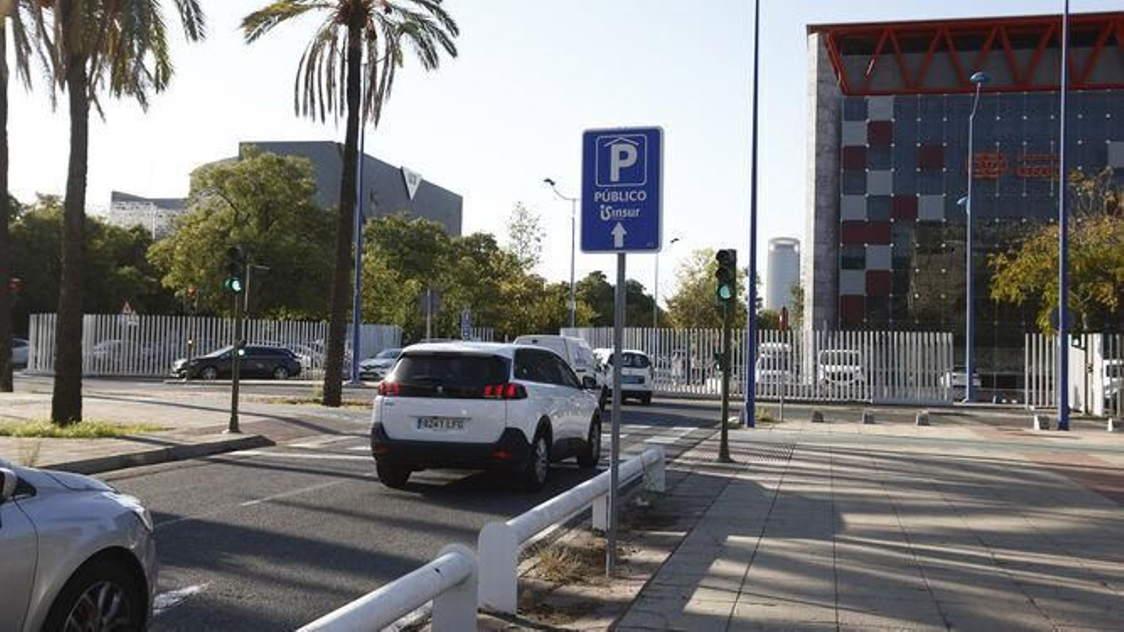 Tráfico en la Cartuja de Sevilla