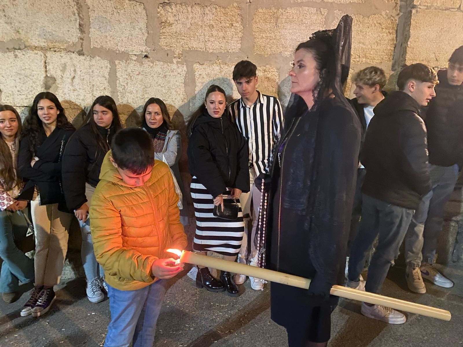 En imágenes: el Yaciente paseó su luto por las calles del centro de Jaén capital