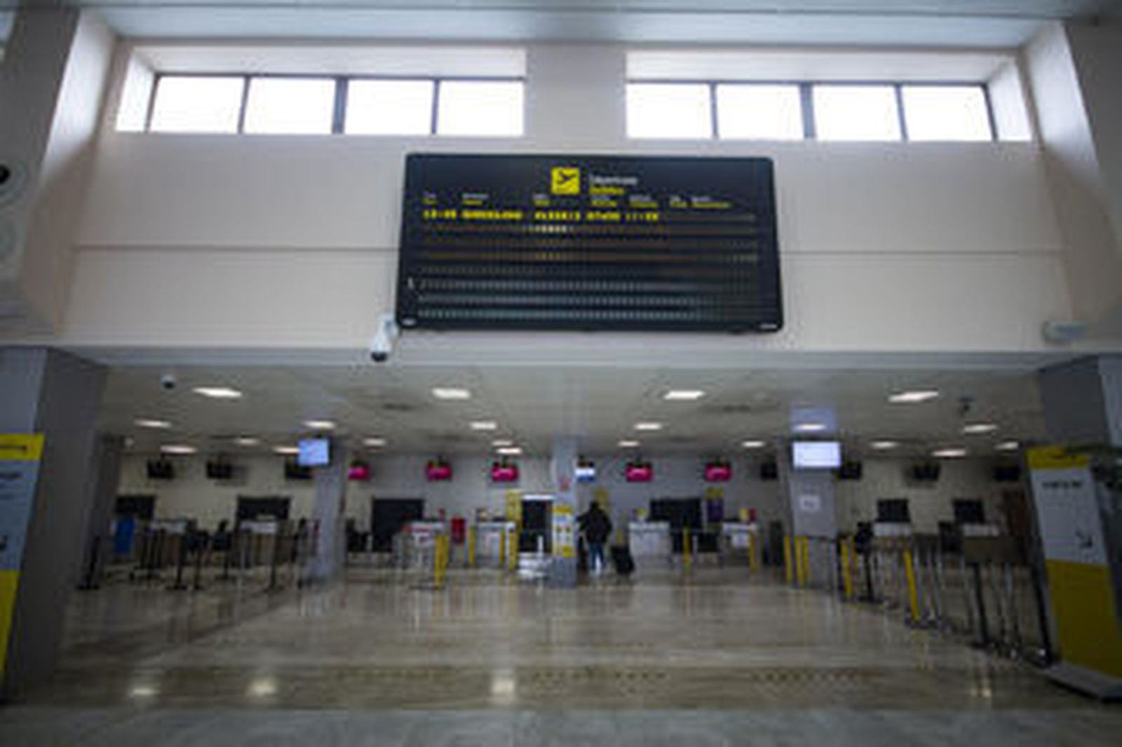 Fotos del aeropuerto de Granada. así ha sido la llegada del vuelo de Barcelona