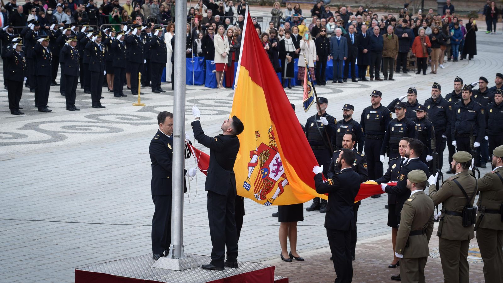 Acto de celebración del Bicentenario de la Policía Nacional en Sevilla