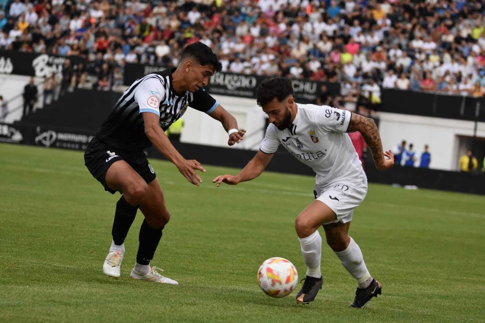 Las fotos del descenso de la Balona en Ceuta