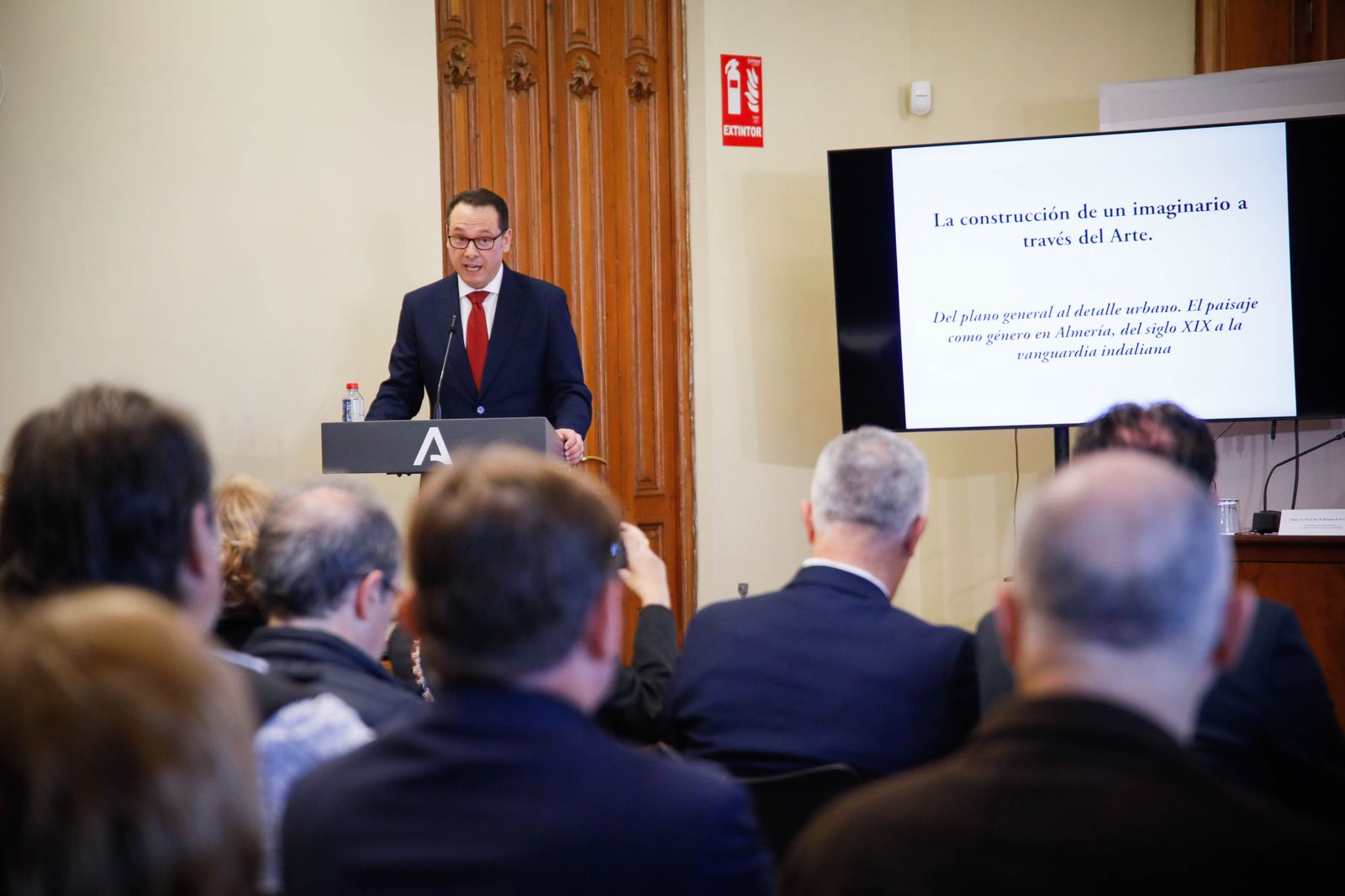 Juan Manuel Martín Robles ingresa como académico de Historia de Andalucía y te lo contamos en imágenes
