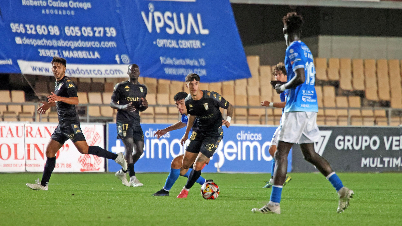 Xerez DFC - Ceuta B en el Municipal de Chapín en Jerez