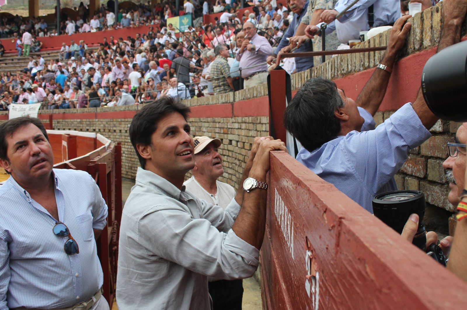 Última corrida de toros de las Colombinas 2015, en imágenes