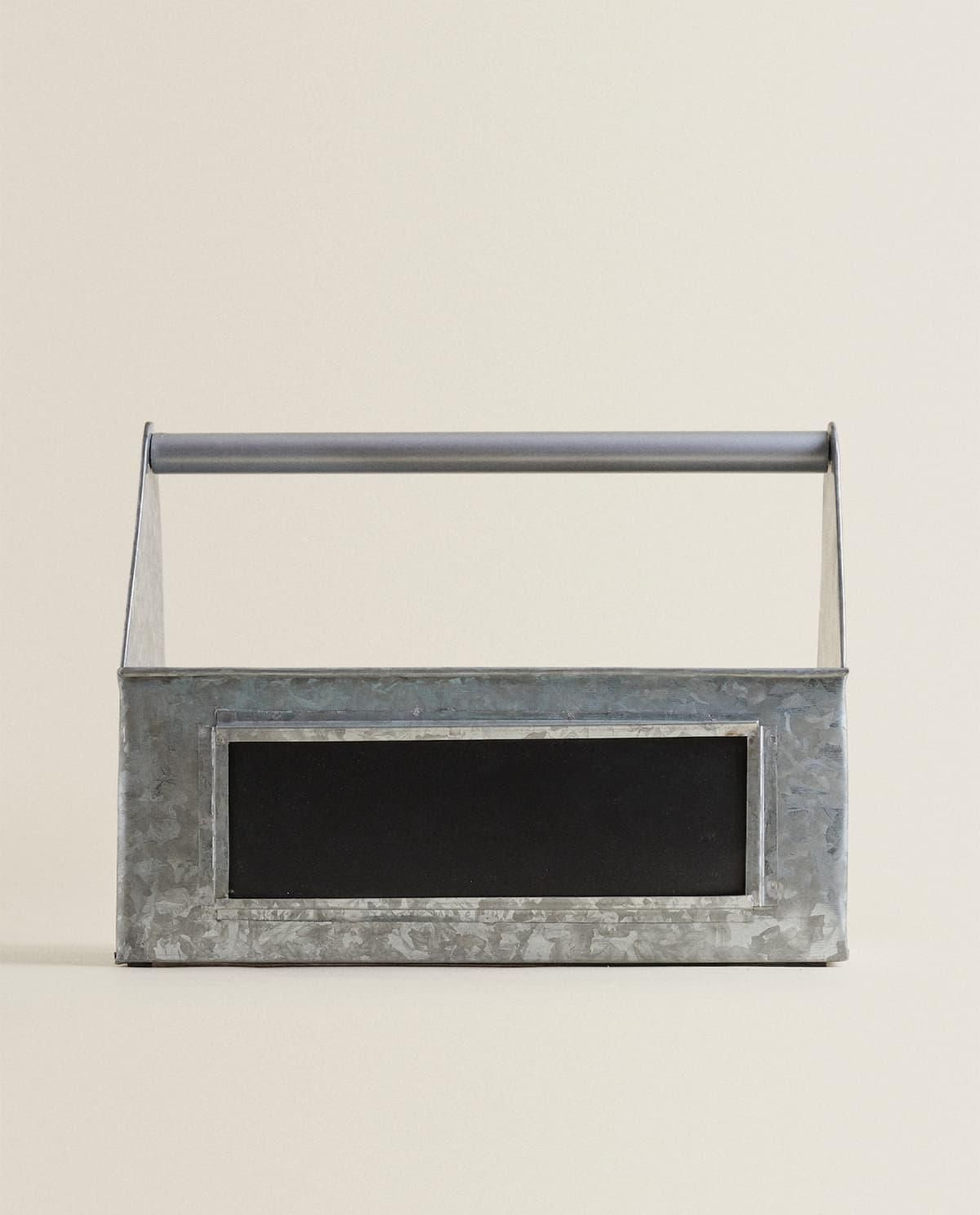 Caja de metal para las herramientas.