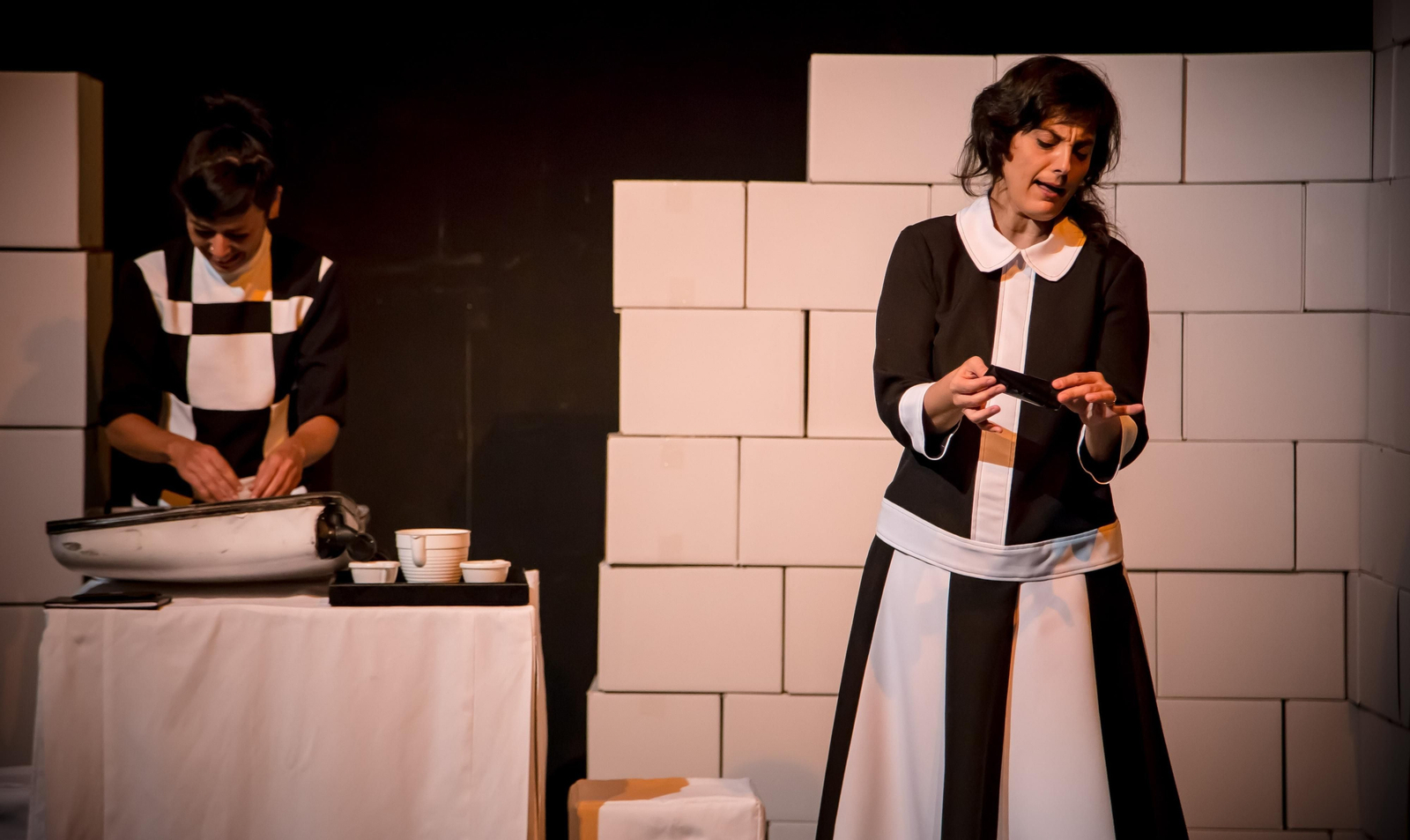 Un momento de la representación de 'Bailemos por ellas'.