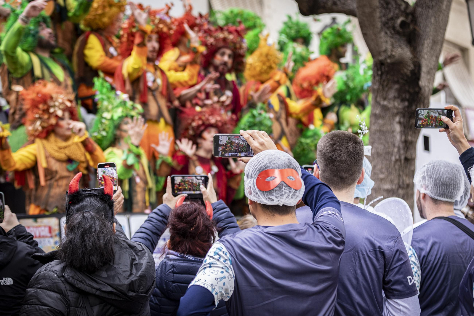 Las imágenes del segundo sábado de Carnaval de Cádiz 2025: Carrusel de coros bajo la lluvia Las imágenes del segundo sábado de Carnaval de Cádiz 2025: Carrusel de coros bajo la lluvia