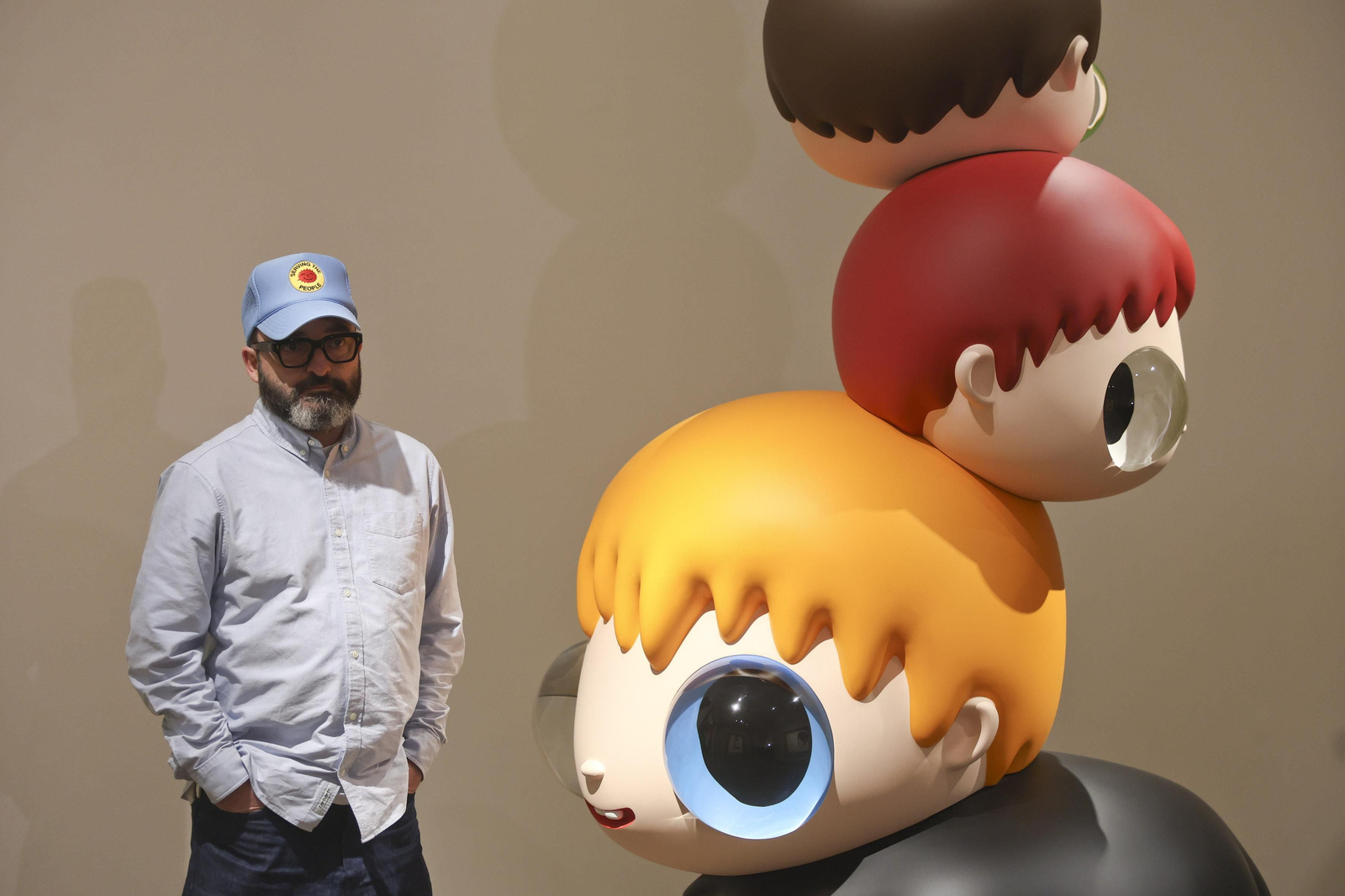 Las fotos de la exposición de Javier Calleja en Málaga y su gato Günter