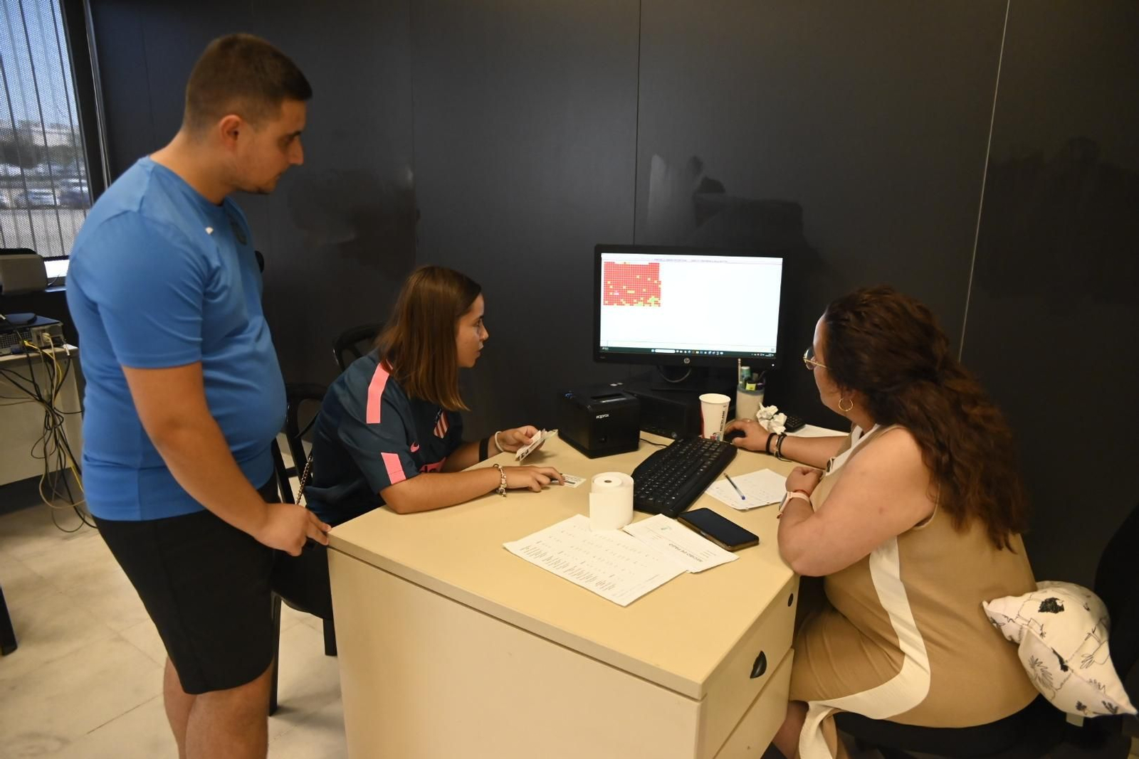 Las imágenes del arranque de la segunda fase de la campaña de abonados del Córdoba CF