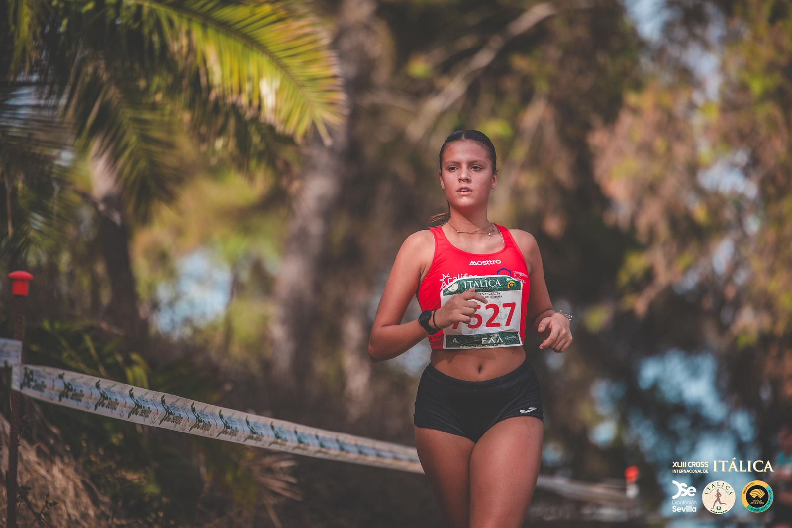 Búscate en las fotos del Cross de Itálica 2025 | 5