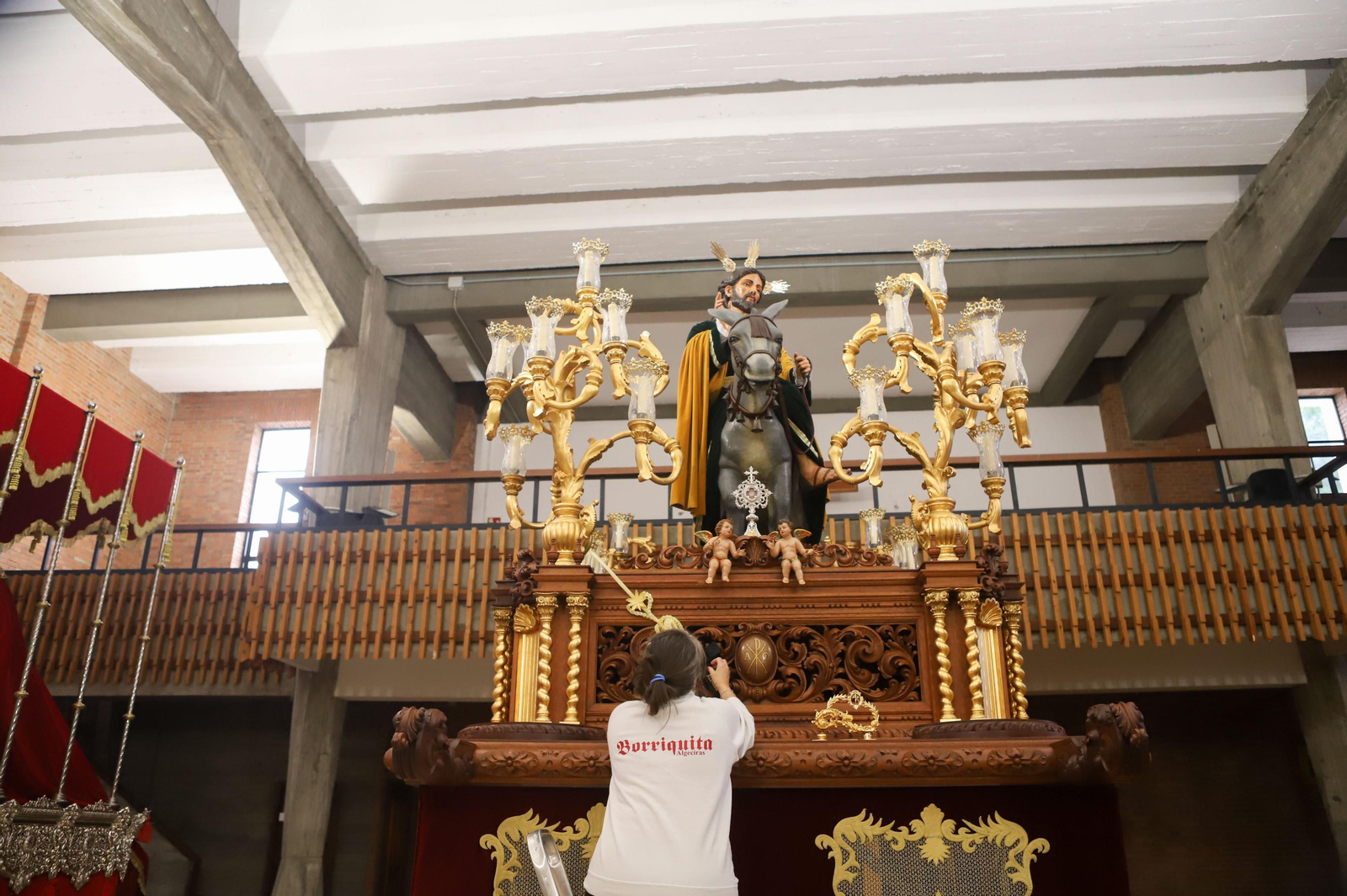 Fotos de los preparativos de la Semana Santa en Algeciras