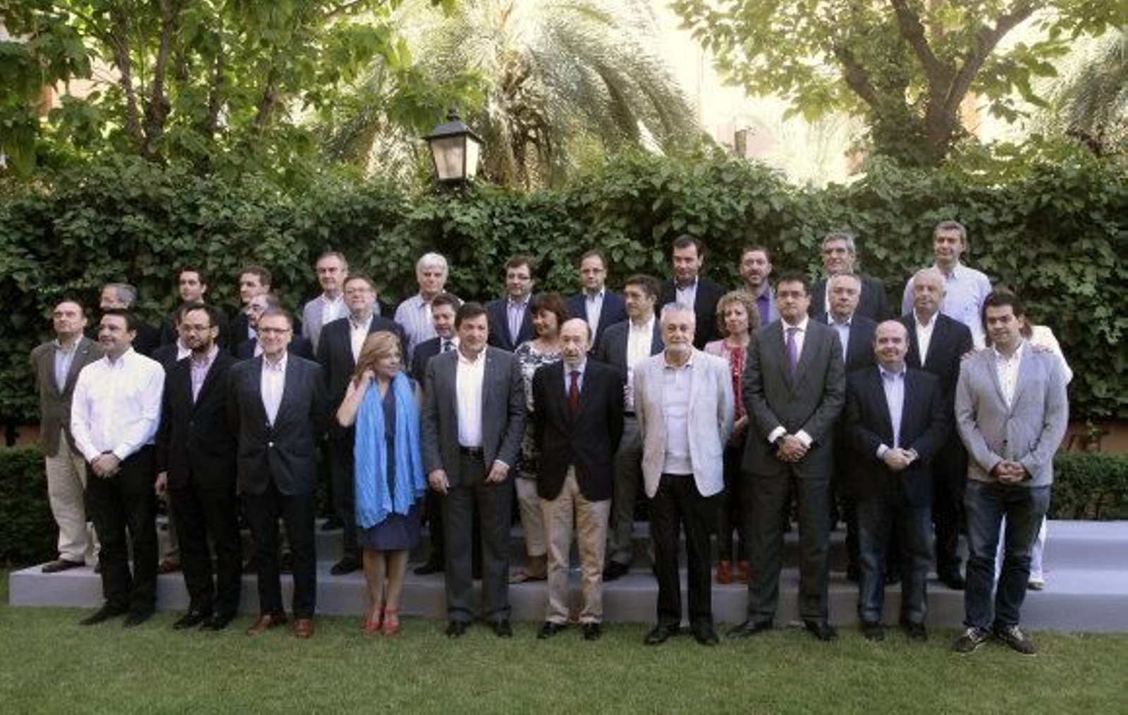 Los barones del PSOE aprueban por unanimidad su nuevo pacto territorial