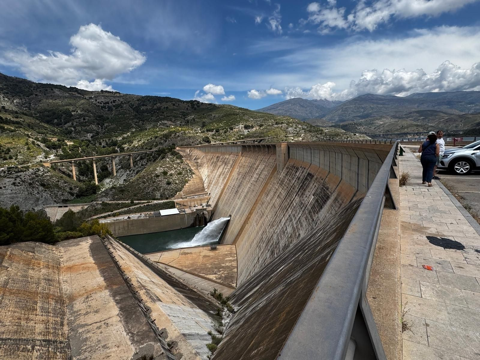 Un desembalse de agua en Rules en el primer semestre del año