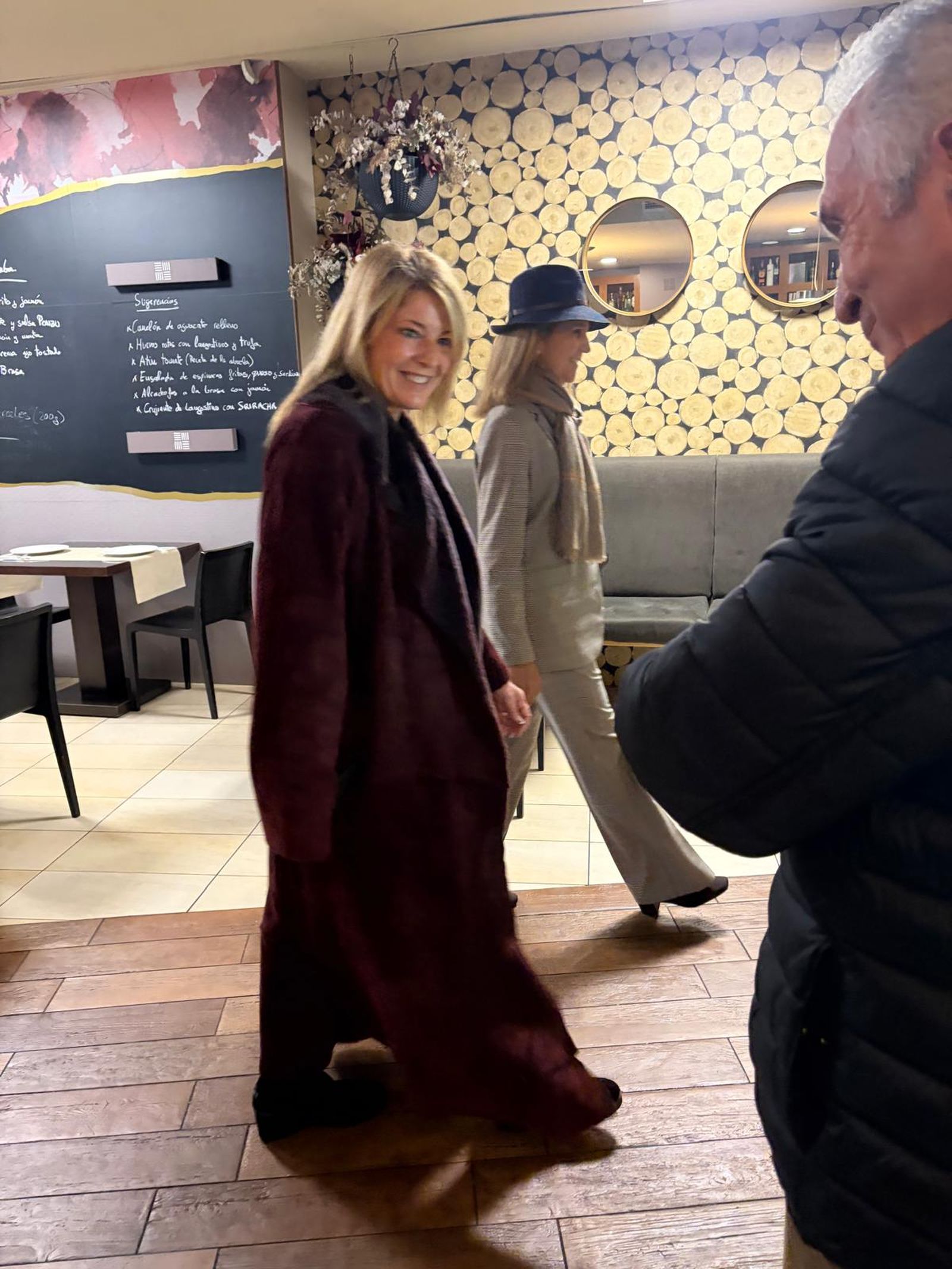 La alcaldesa de Huelva acompañó a Doña Elena.