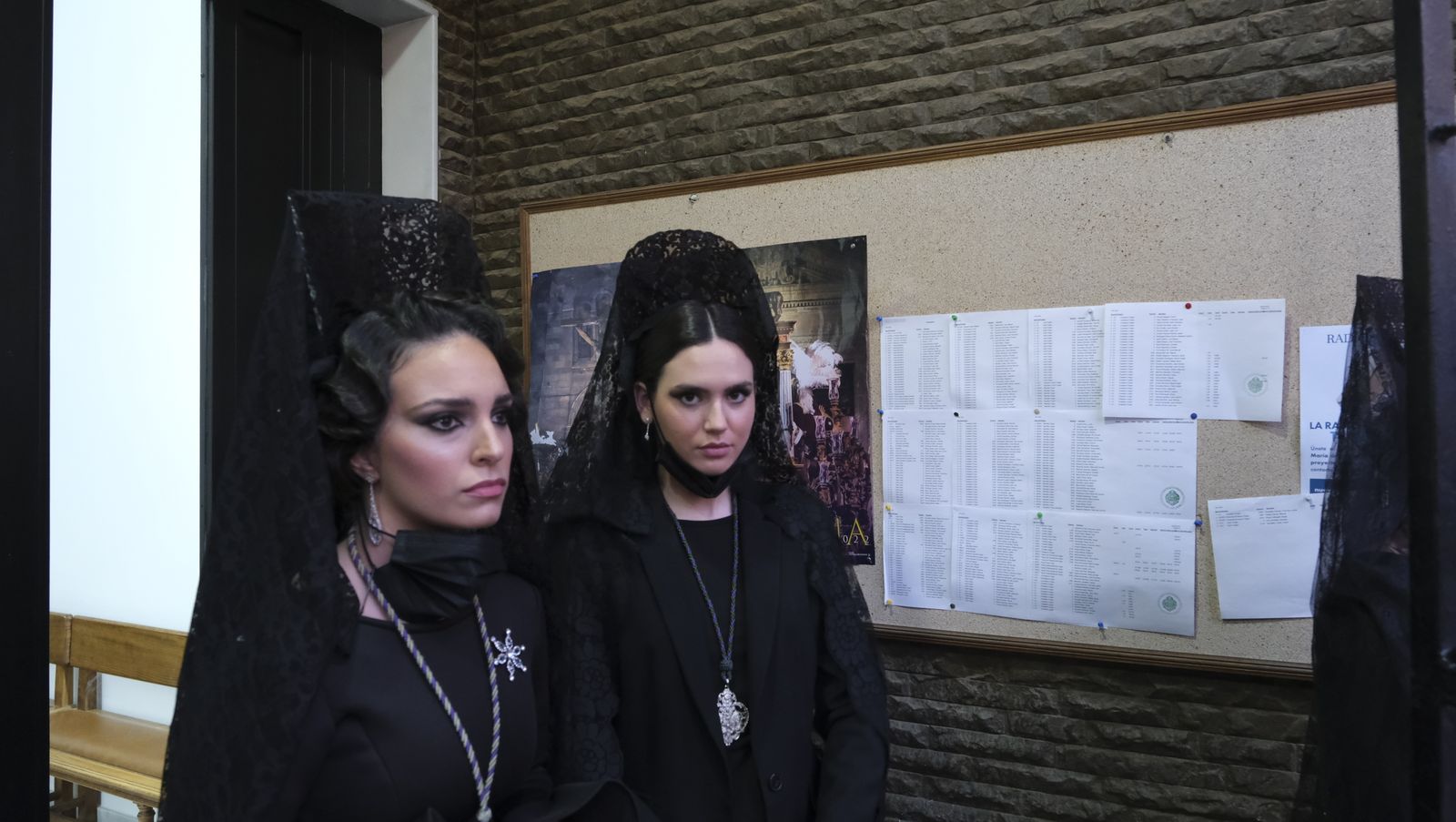 Procesión de Macarena en Almería, en imágenes.