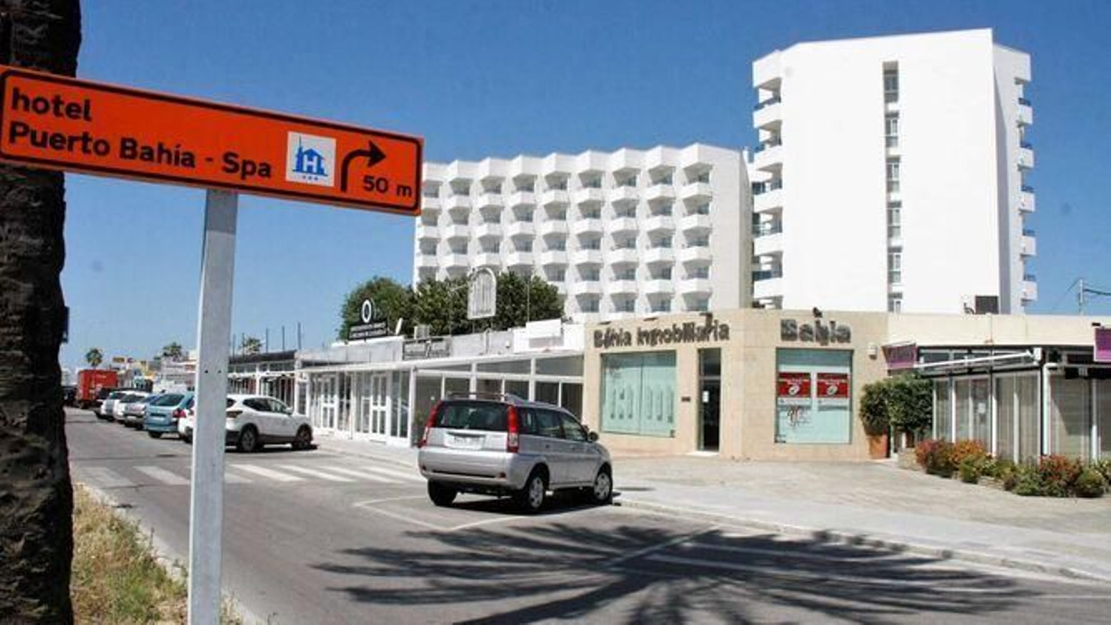 Una imagen del hotel Puerto Bahía, junto a la playa de Valdelagrana. Una imagen del hotel Puerto Bahía, junto a la playa de Valdelagrana.