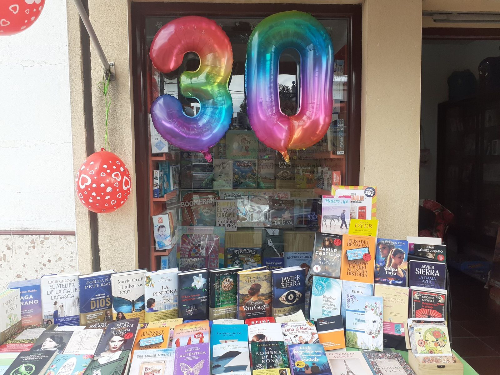 Librería Platero, en La Barca, el día de su 30 aniversario.